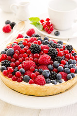 Tarte mit Frischen Früchten