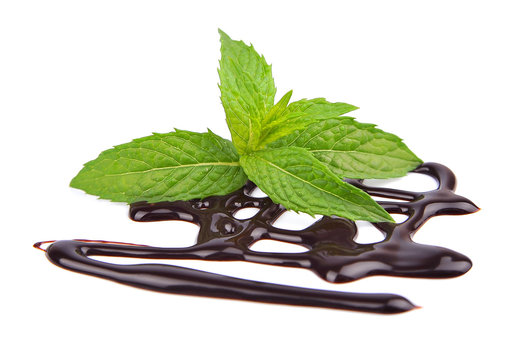 Chocolate syrup with fresh mint