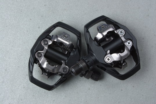 sunny spin bike clip pedals