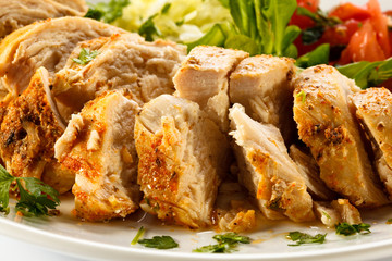 Grilled chicken breast and vegetables