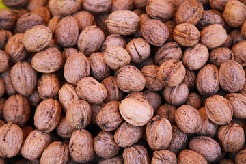 Walnüsse auf dem Markt