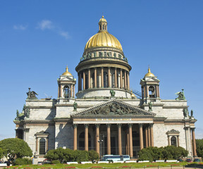 Fototapeta na wymiar St. Petersburg, cathedral of St. Isaak (Isaakievskiy)