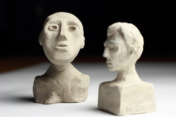 Statuette - bustes en argile