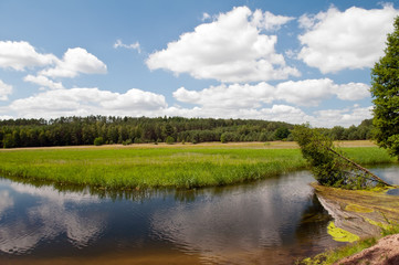 idyllischer fluß