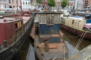 Fototapeta na wymiar stara barka
