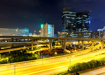 Fototapeta na wymiar traffic in urban at night
