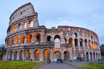 Fototapeta na wymiar Colosseum at Dusk, Rzym Włochy