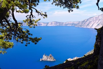 Phantom Ship, Crater Lake