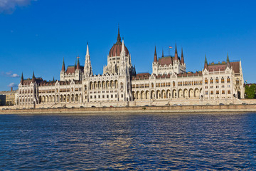 Naklejka premium The Hungarian Parliament