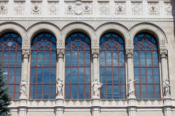 Obraz premium Vigado Concert Hall Facade in Budapest