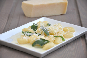Gnocchi in Käsesauce mit Salbei