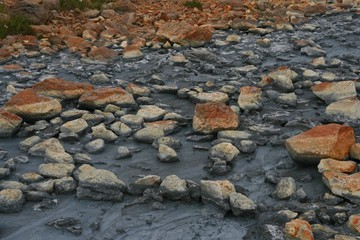 Flussbett im Geothermalgebiet Krysuvik -Island