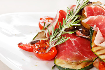 salad with ham