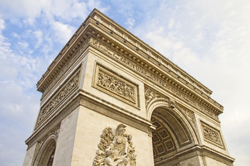 Fototapeta na wymiar Arc de Triomphe, Paryż, Francja