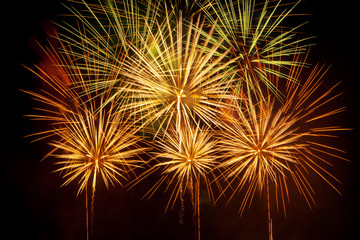 Fototapeta premium Cluster of vibrant fireworks