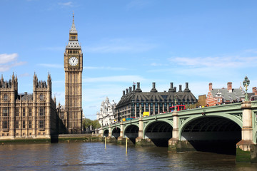 Fototapeta na wymiar Big Ben i Westminster Bridge, Londyn