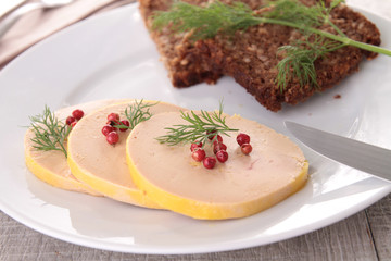 slice of foie gras