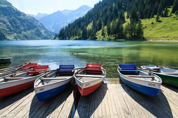 Ruderboote am See