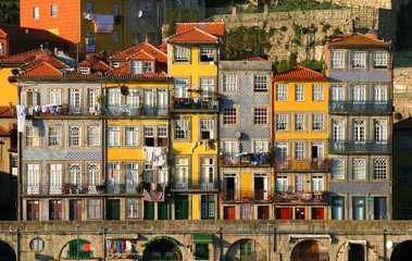 alte H&auml;user in Porto