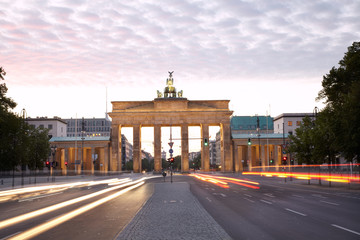 Brandeburg gate, Strasse des 17 Juni, Berlin