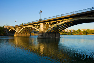 Fototapeta na wymiar Triana Bridge, Sewilla, Hiszpania