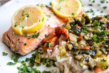 grilled salmon and lemon