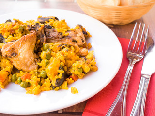traditionnal spanish food paella