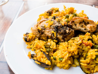 traditionnal spanish food paella