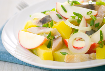 herring salad with apple and potato