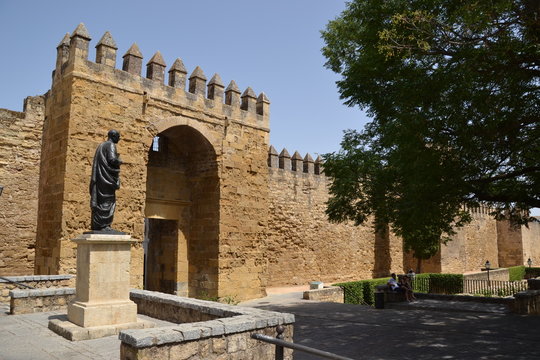 Puerta de Almod&oacute;var en C&oacute;rdoba