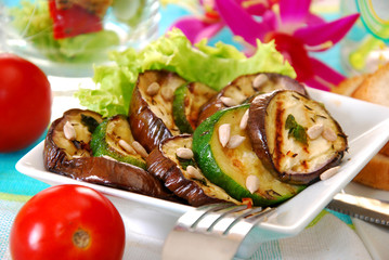 salad with grilled aubergine and zucchini