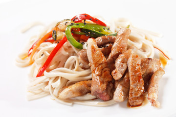 meat with noodles and vegetables