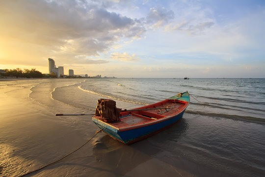 Sun Set Time At Hua-Hin Beach In Thailand