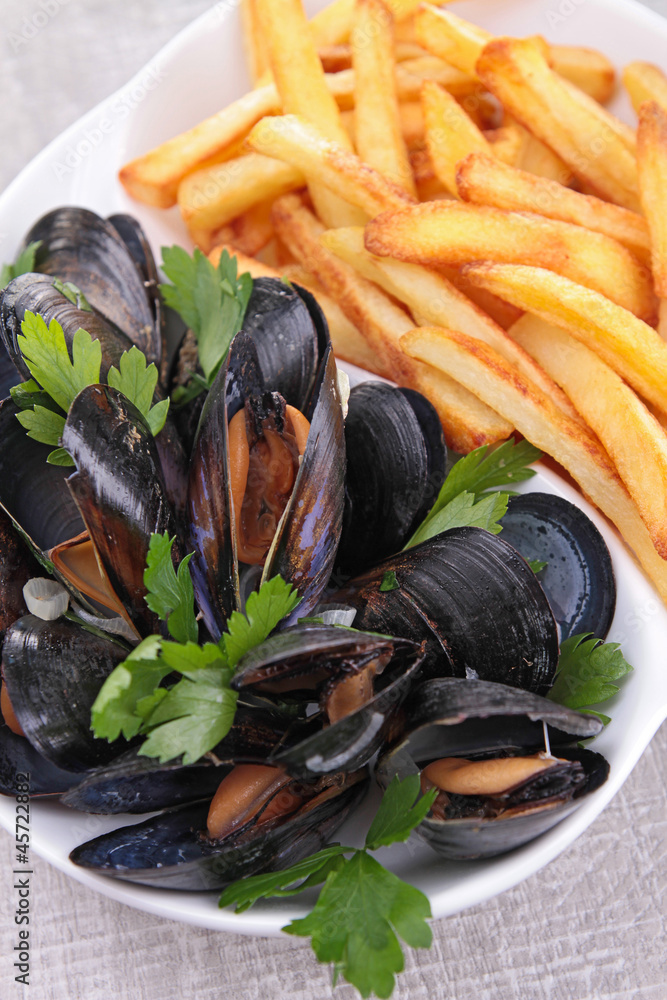 Canvas Prints mussels and french fries