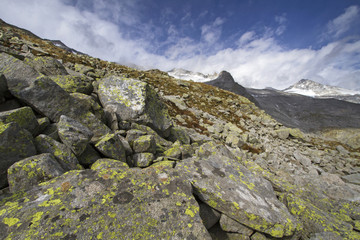 Fototapeta na wymiar Bergpanorama in den norditalienischen Alpen, Südtirol