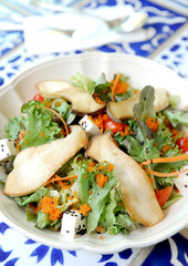 salad with mushrooms