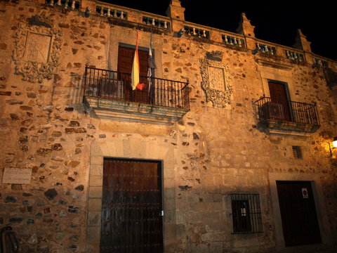 CACERES