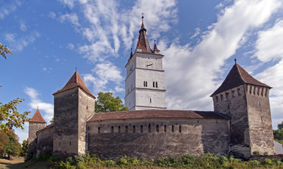 Fototapeta na wymiar Wzmocniony Kościół w Transylwanii, w Rumunii