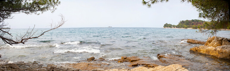 Fototapeta na wymiar sea coast panorama