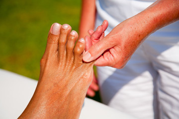 Polarity massage