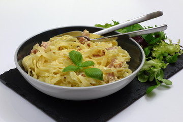 Tagliatelles à la carbonara