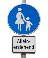 Alleinerziehend  #121011-001