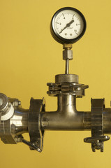 Manometer on a pipe