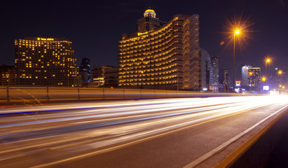 Fototapeta na wymiar streets at night