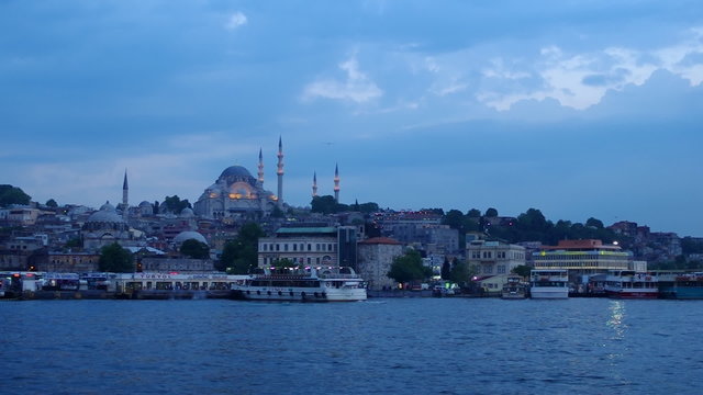 View to the Süleymaniye Mosque from Golden horn harbour
