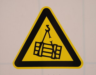 Vorsicht schwebende Last