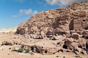 Fototapeta na wymiar Old mieszkalne obszar starożytnego miasta Petra w Jordanii