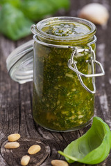 Basilikum Pesto