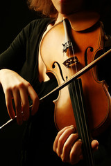 Violin playing violinist hands