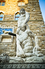 Fototapeta na wymiar Posągi Herkulesa i Cacus we Florencji